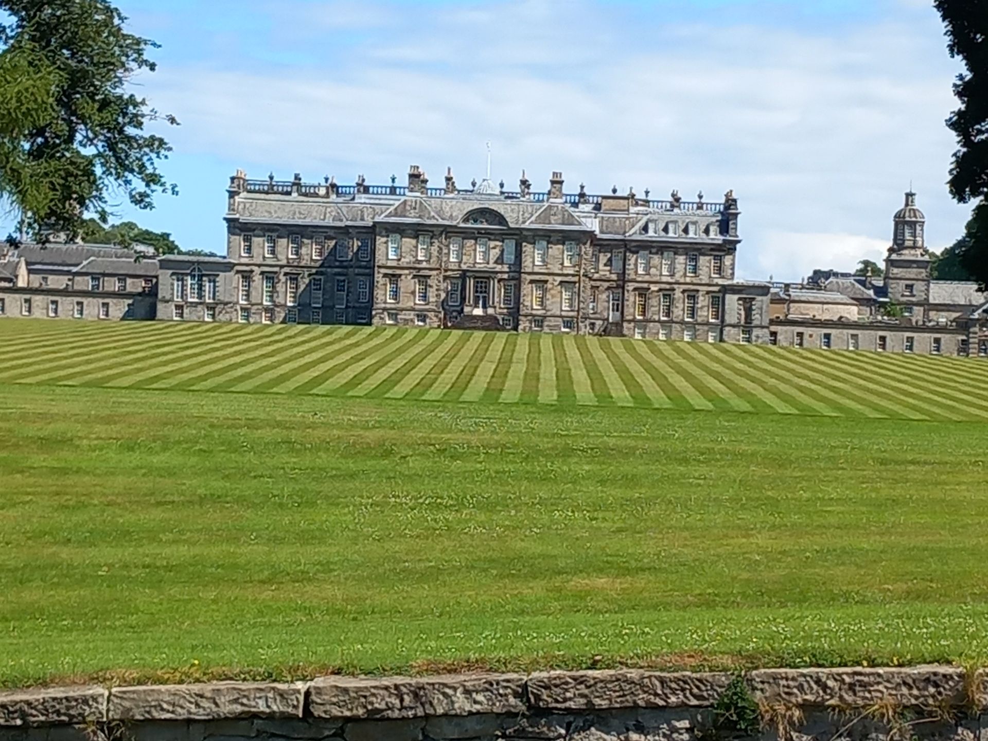 Hopetoun House