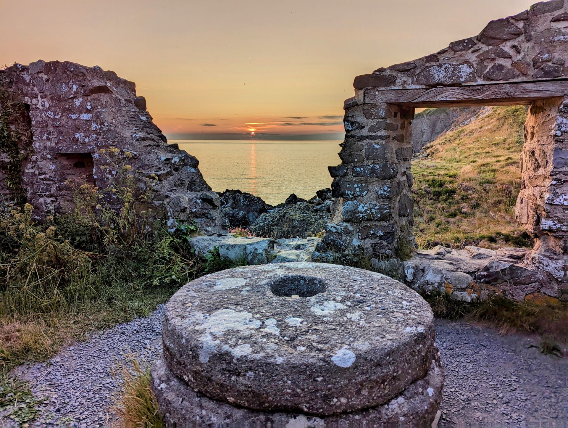 Trefin mill