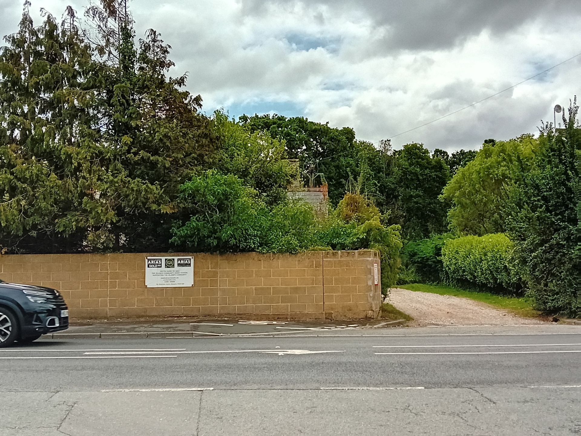 This is where to turn in off Fairlee Road
