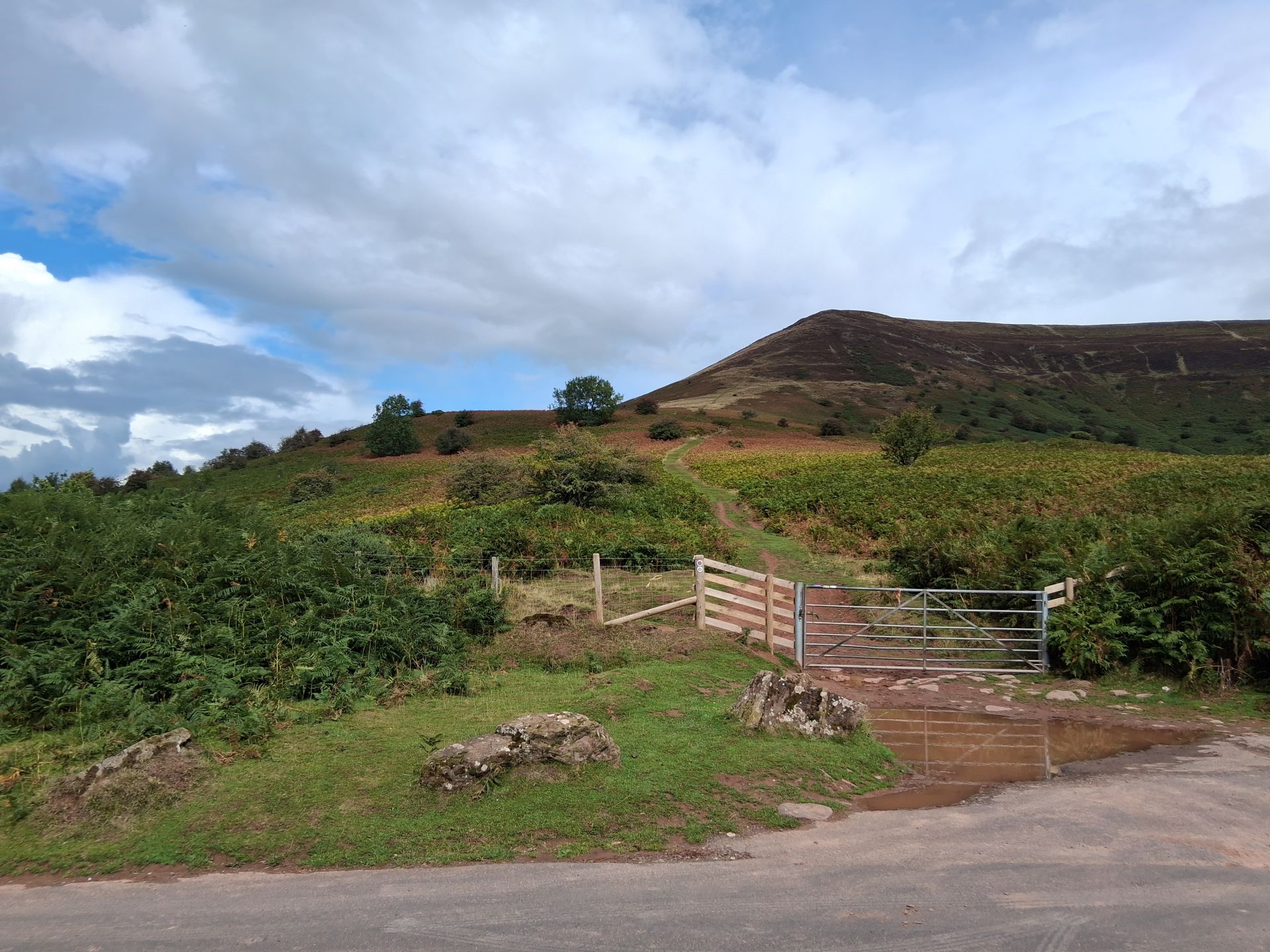 Jpeg Mynydd Troed
