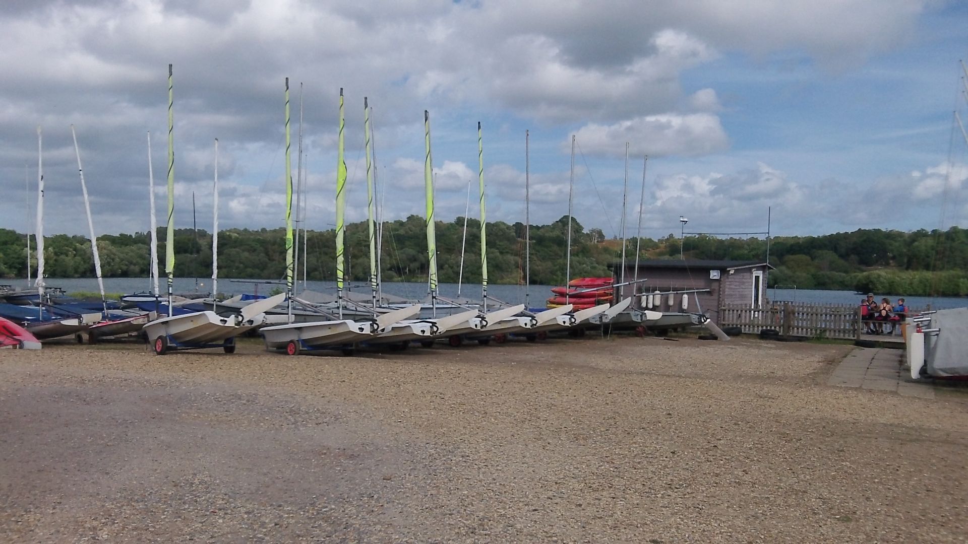 Sailing boats at Blashford lake