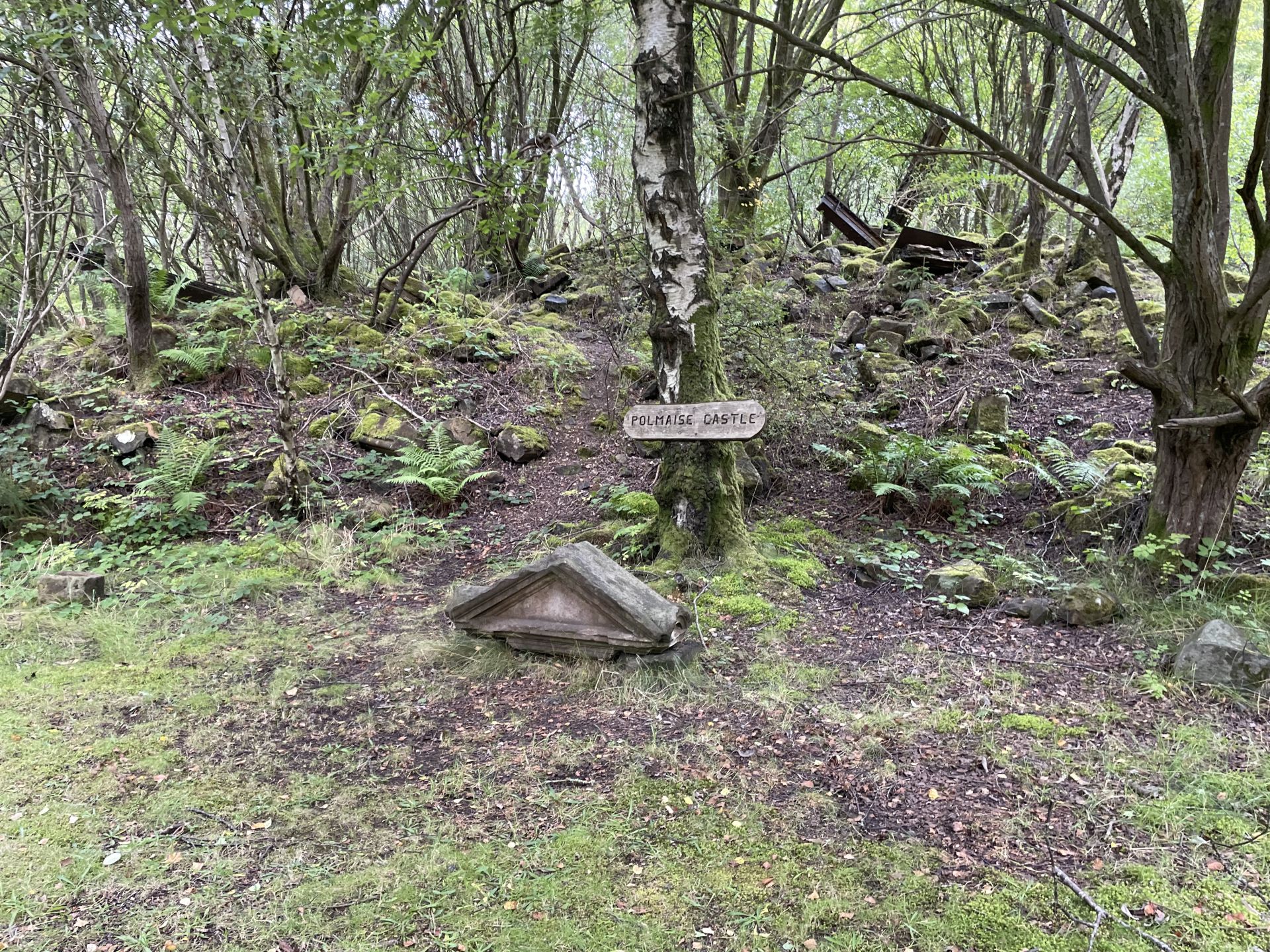 Polmaise Castle Ruins