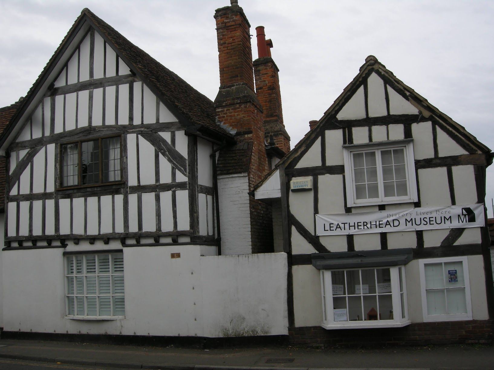 Leatherhead Museum - Hampton Cottage, a 17th Century building 