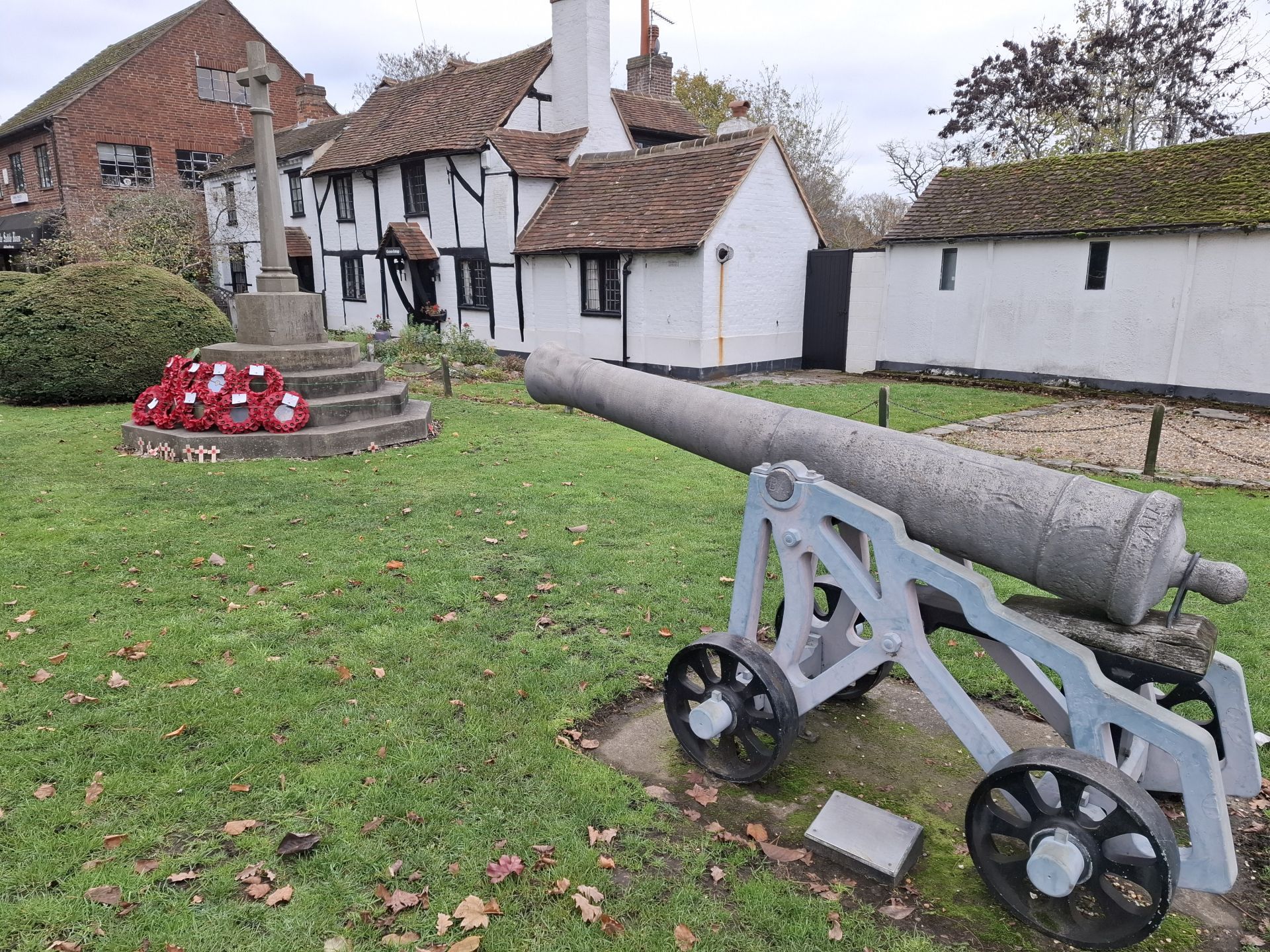 Chobham cannon