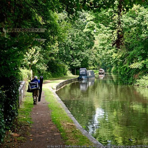 Staffs and Worcs Canal at Stourton Junction, copyright Roger D Kidd, used under Creative Commons licence v2.0.