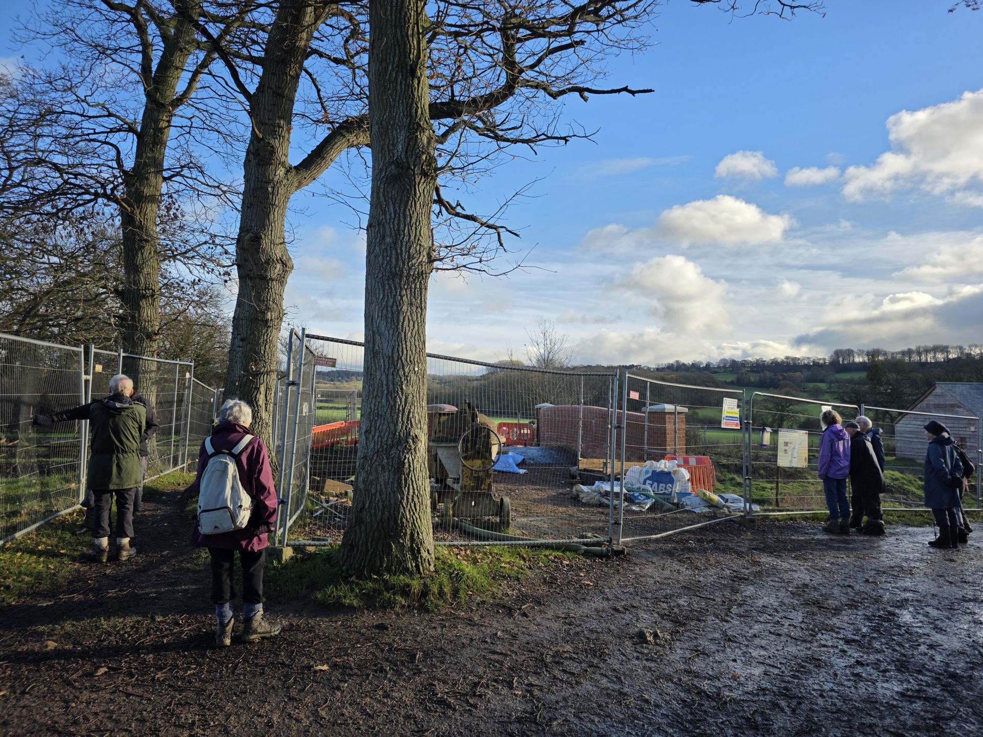 Wilts & Berks Canal - Top Lock view East