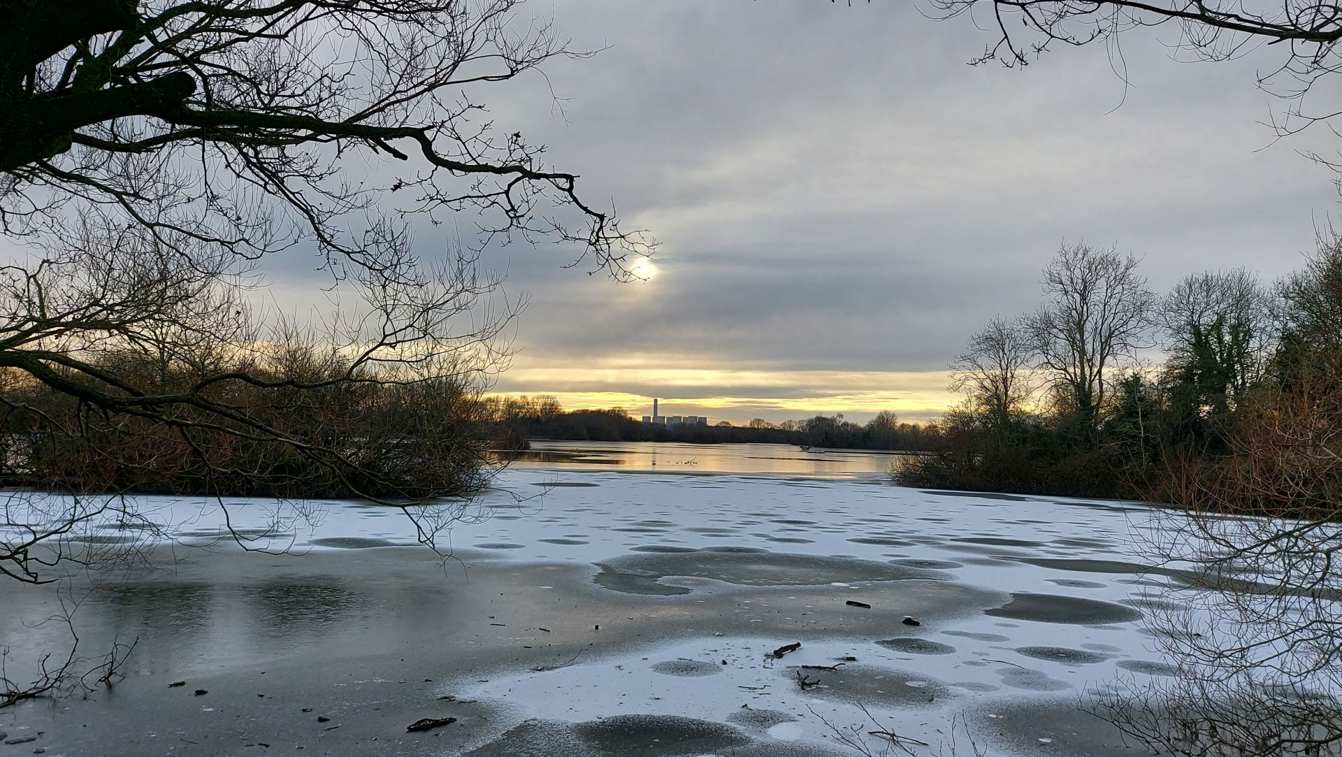Winter sun over the lagoons
