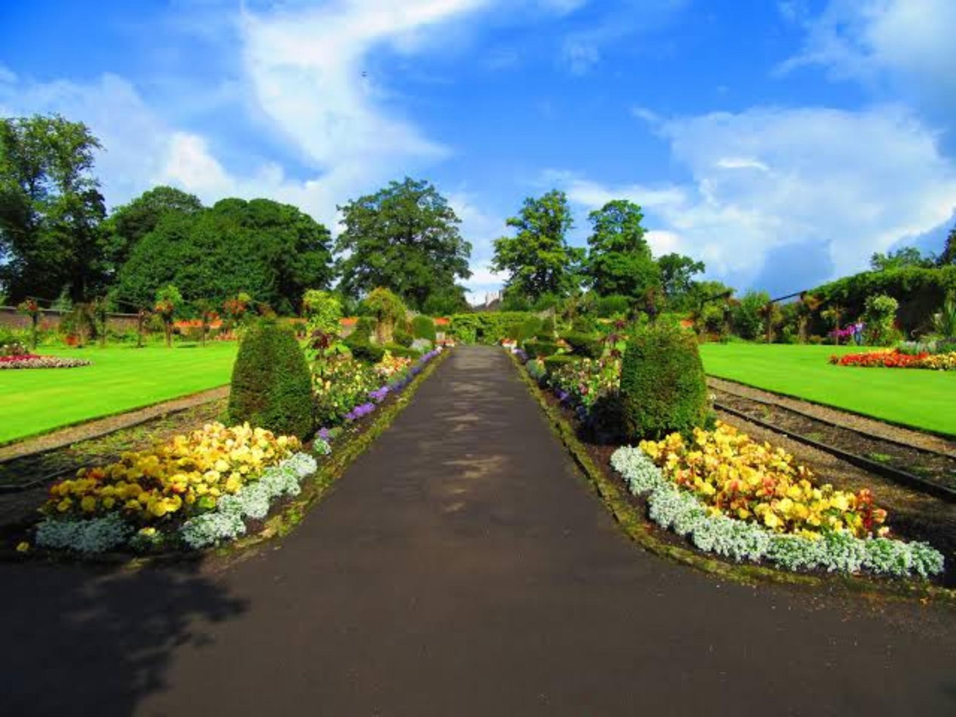 The walled garden, Bellahouston