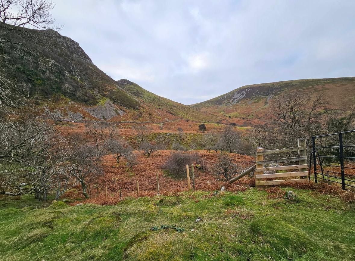 The path between the two waterfalls