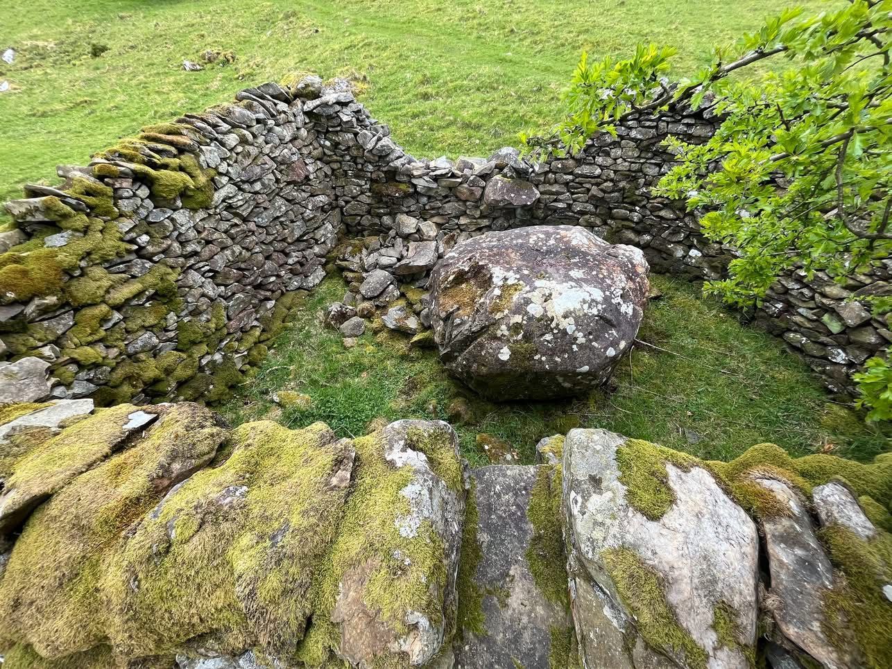 Andy Goldsworthy sheepfold