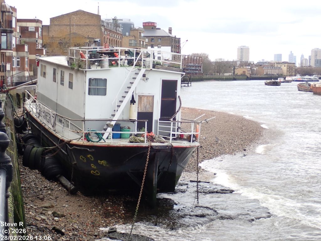 Ship on Rotherhithe beach