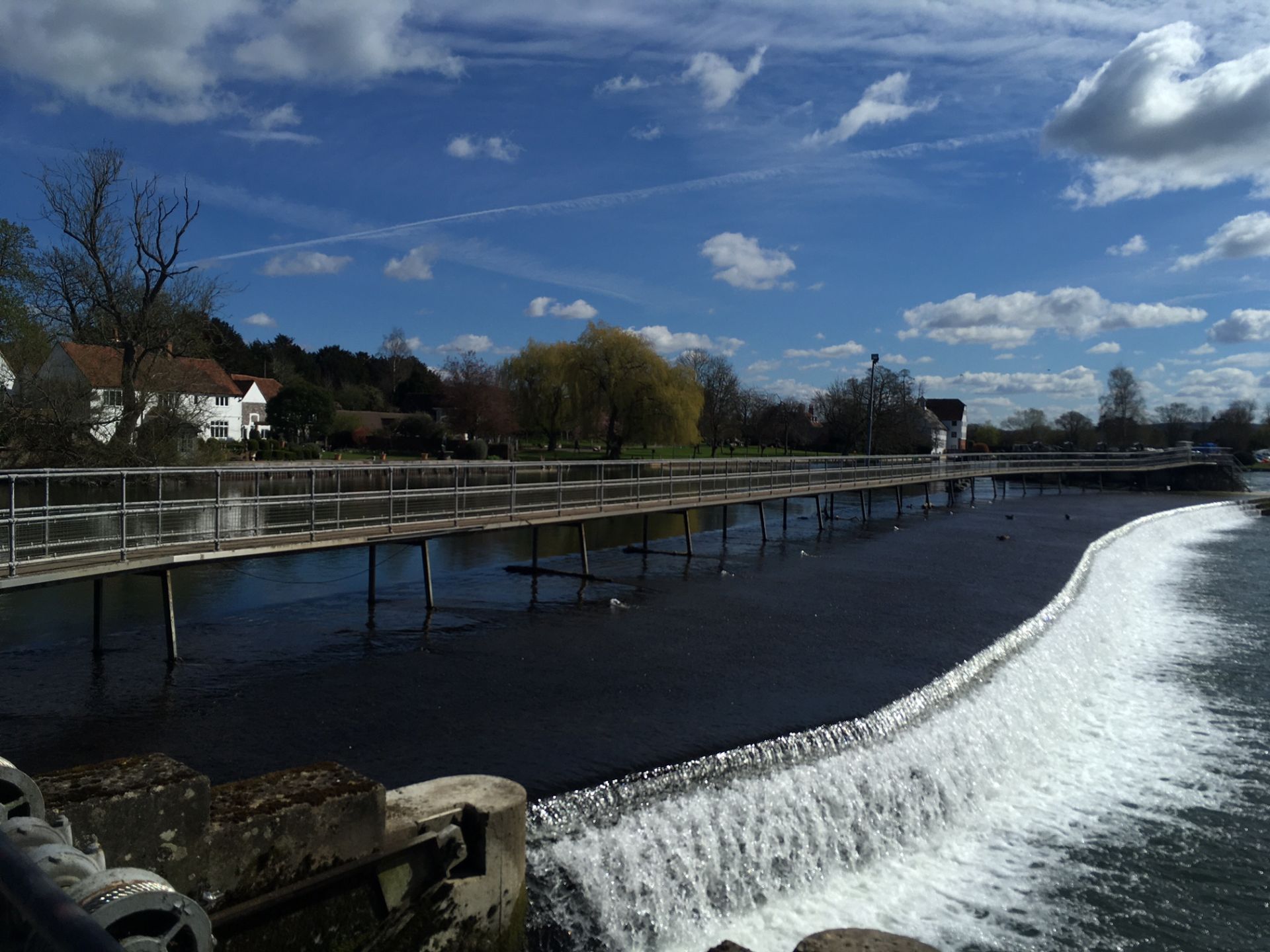 River crossing at Hambledon Weir