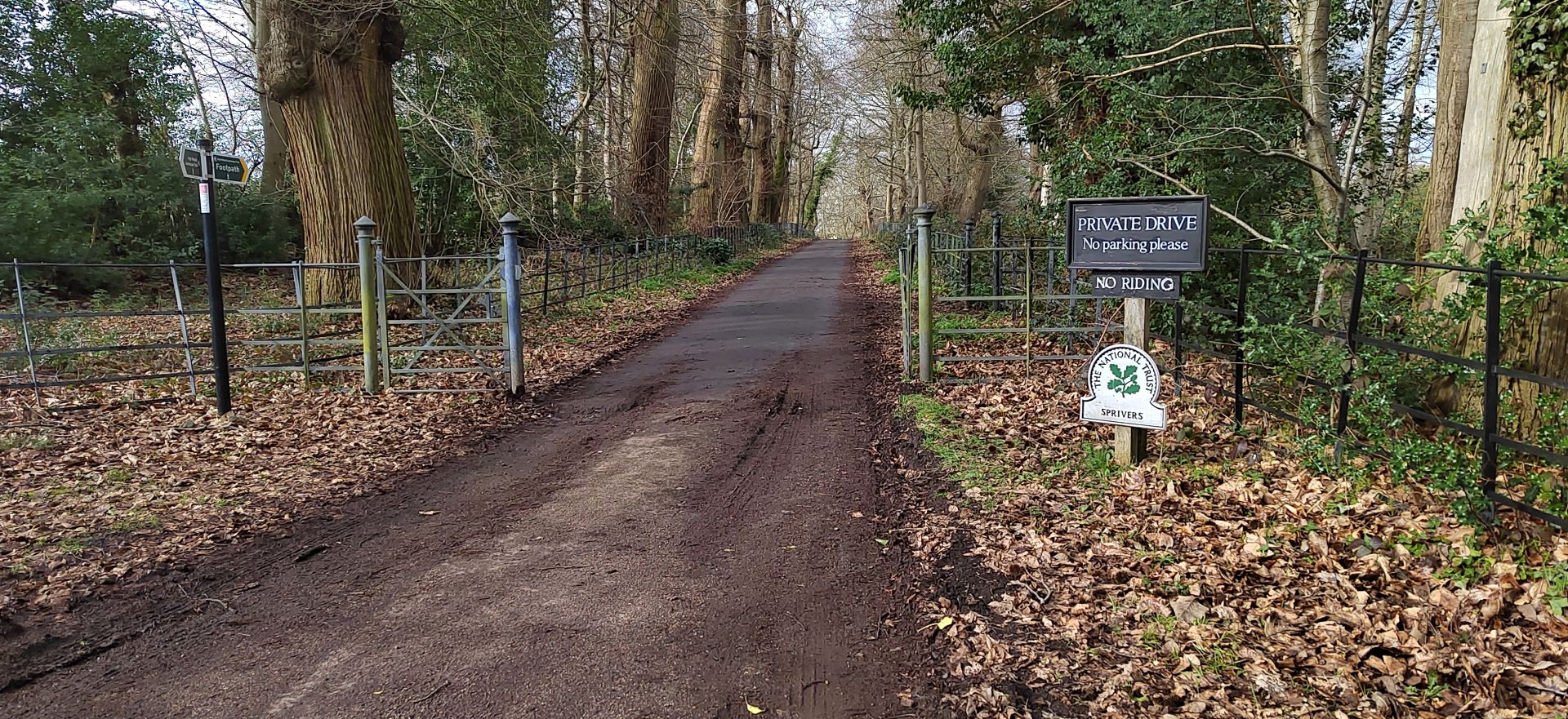 Entrance to Sprivers grounds - 5.75 miles