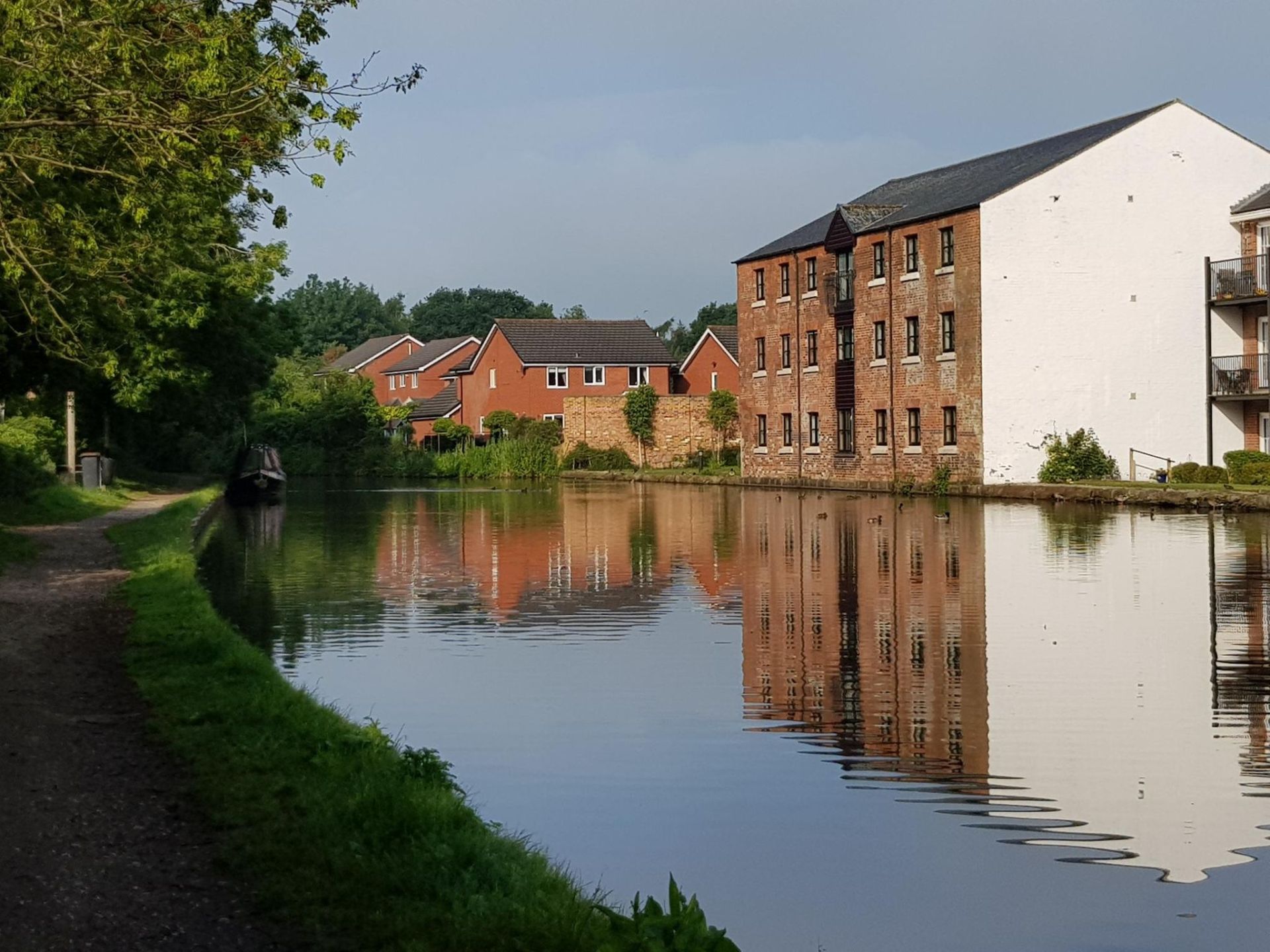 Astbury Mere and Congleton Wharf - Ramblers