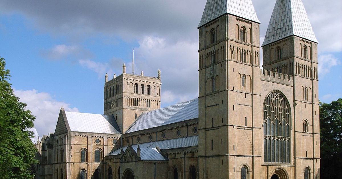 FARNSFIELD TO SOUTHWELL, Notts. Ramblers