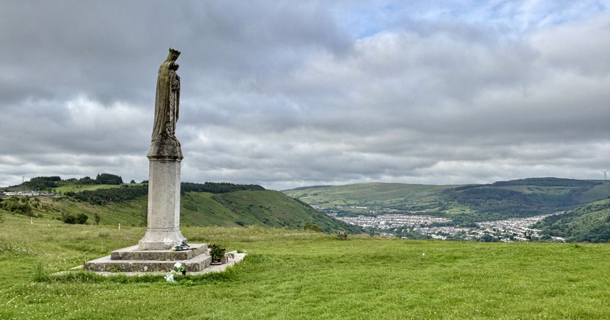 Penrhys Penrhys and Rhondda Fach area - Ramblers