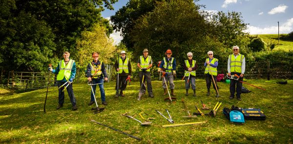 Path maintenance volunteers posing for the camera