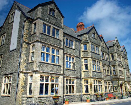 King George IV hotel