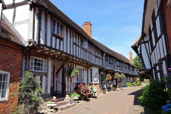 Alcester 