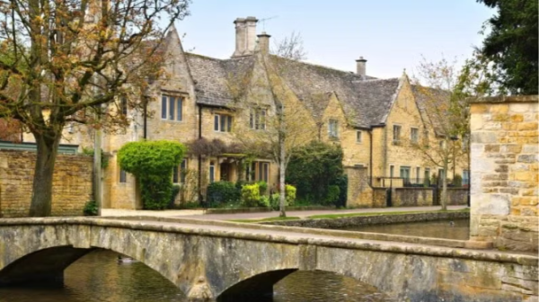 Photo of Bourton-on-the-water