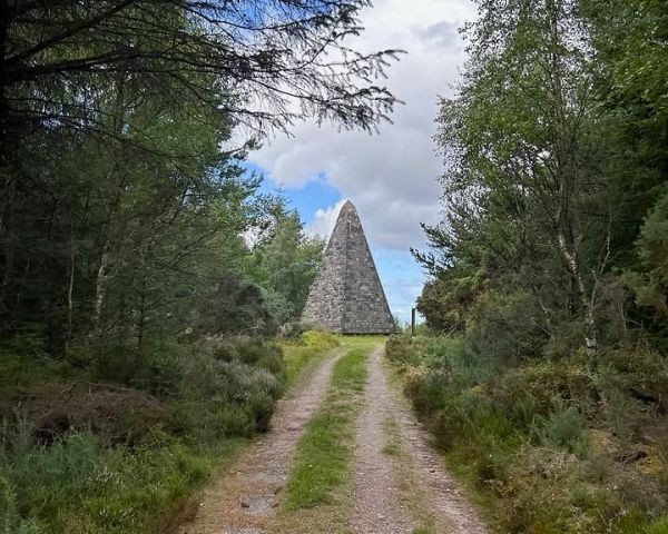 Duchess of Richmond Memorial Cairn