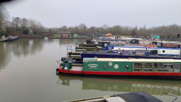 Shireoaks marina