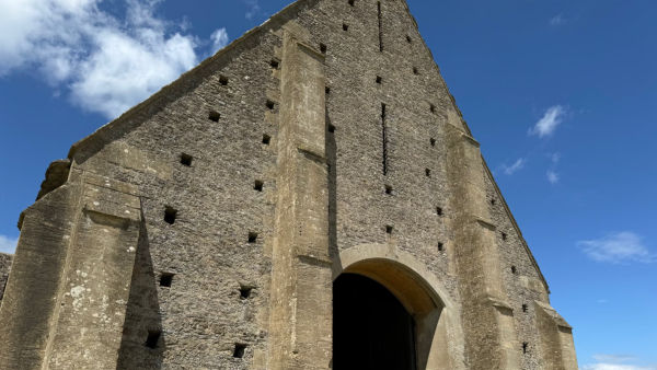 A photo of a tithe barn