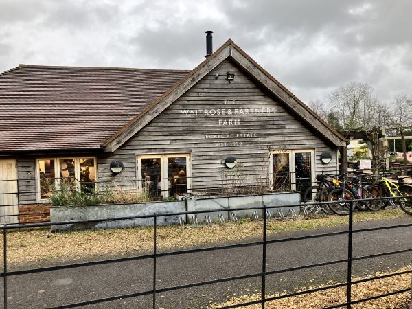 The lunch stop café. 