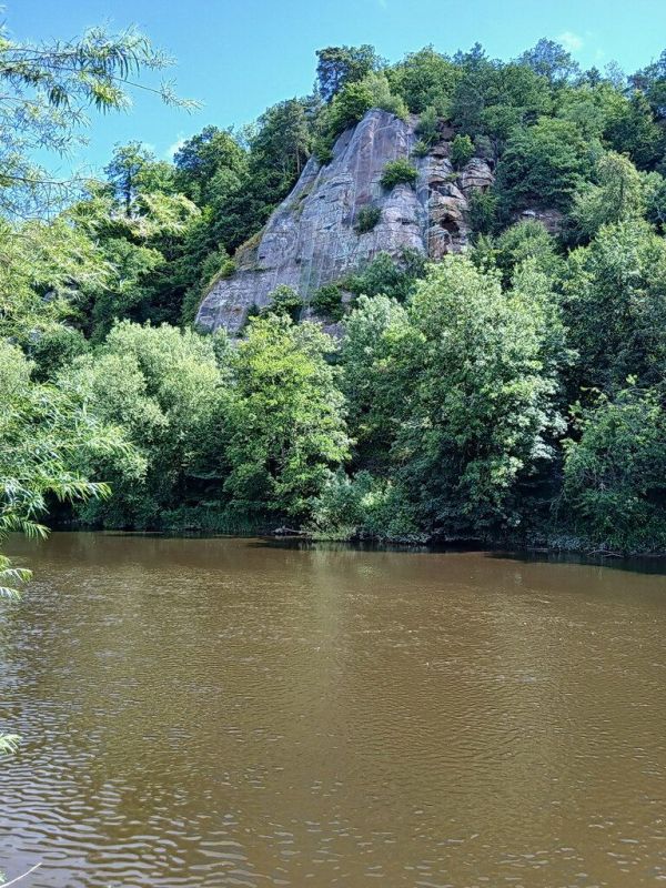 Highrock above the river Severn