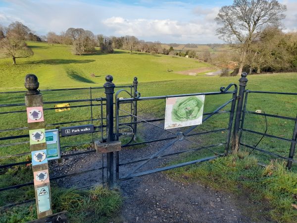 Footpaths and view in Basildon Park