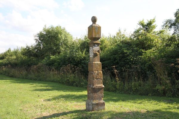 A traditional finger post just outside Wroxton.