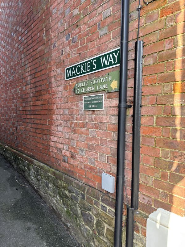 Start of the Greensand Way