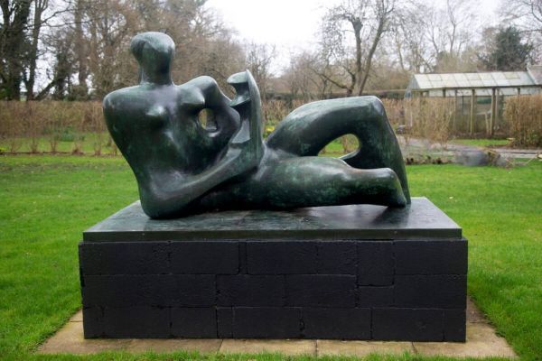 Henry Moore, 'Reclining Mother and Child' 1975-76 